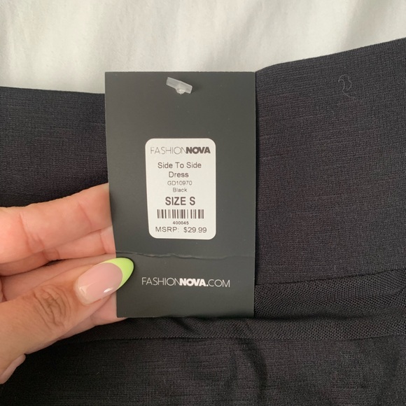 Black off the shoulder dress - Picture 3 of 3